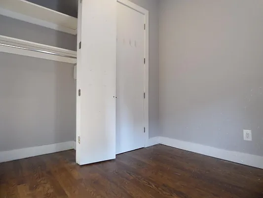 Rented by Premier Metro Realty Corp | media 30