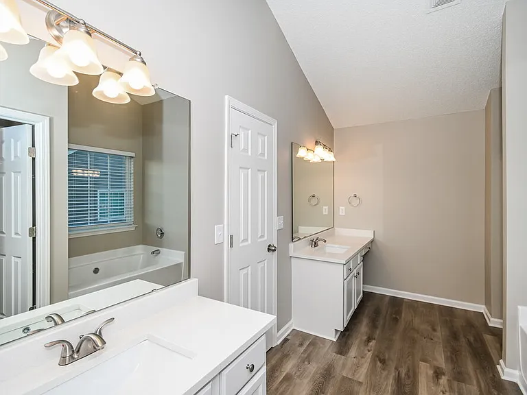 6657 Delaware Bnd — Photo 11
