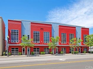 708 N Santiago St, Santa Ana, CA 92701