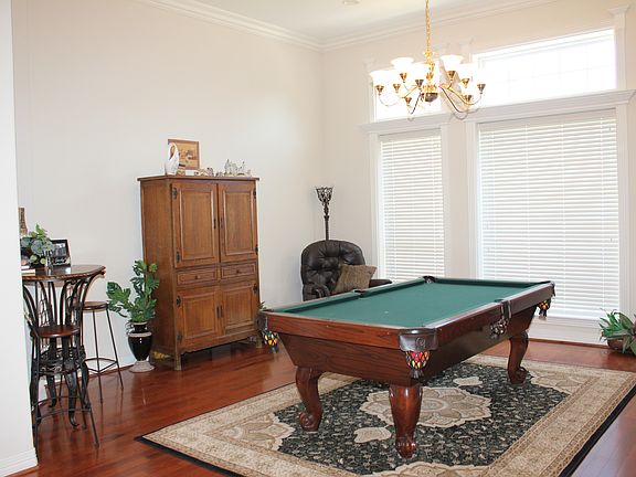 3rd image of 53 Scotch Pine Ct