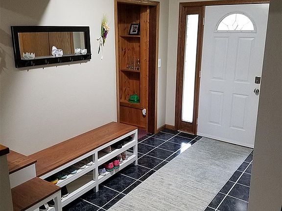 2nd image of 7811 N Circle Dr