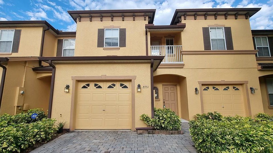 1st image of 2751 Retreat View Cir