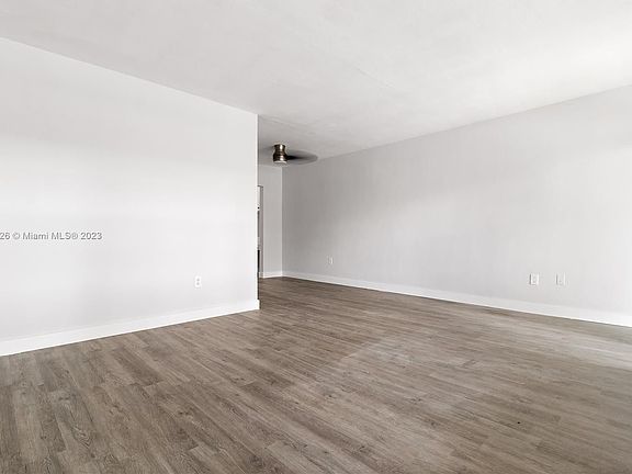 3rd image of 170 NE 170th St #205A