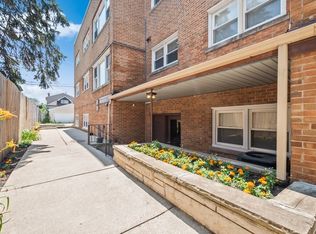 5927 W Addison St APT 1B, Chicago, IL 60634