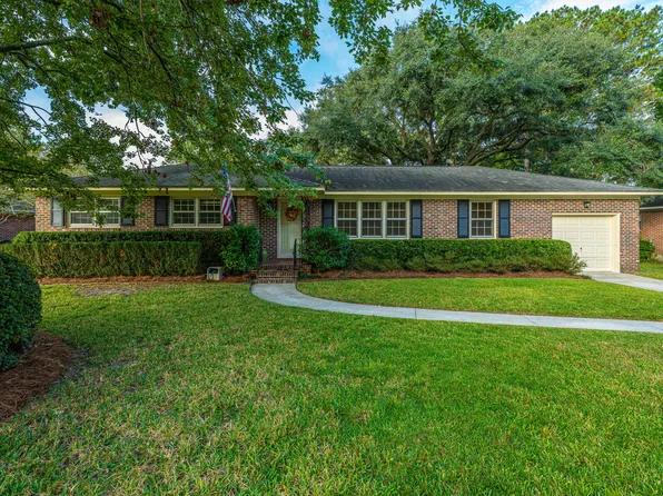 345 Susan Dr, Charleston, SC 29407