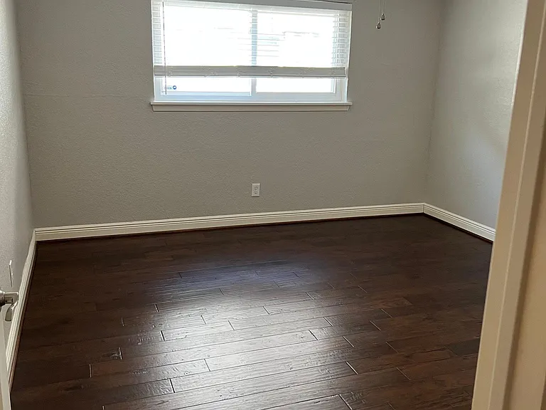 5023 Kingfisher Dr — Photo 12