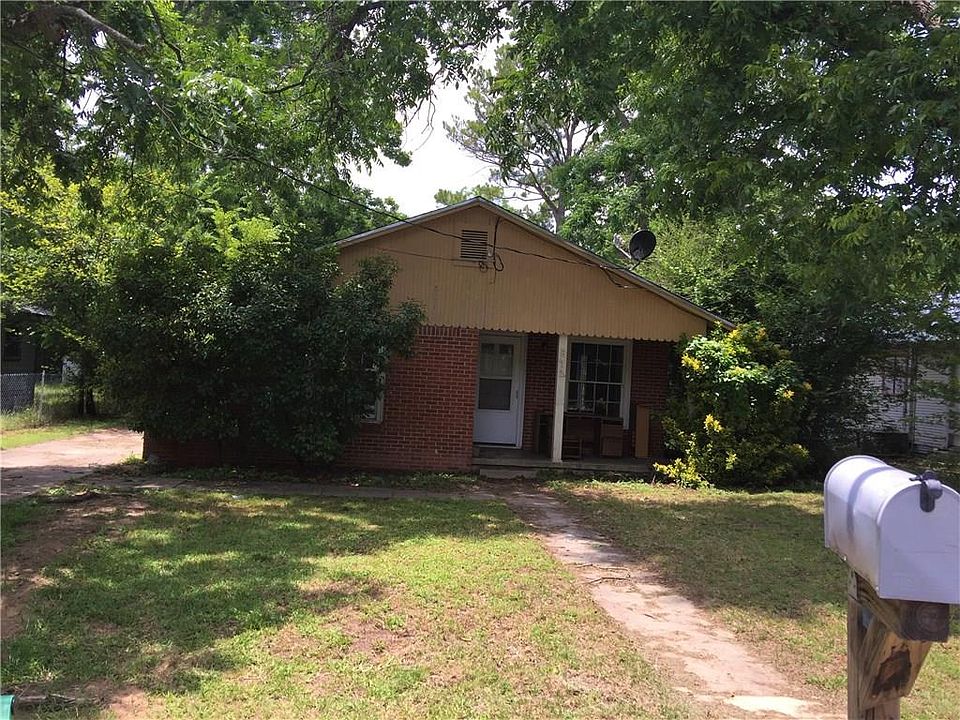 1st image of 872 Cain Dr
