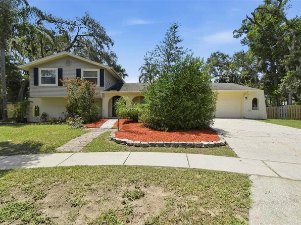 1200 Lake Valrico Ln, Valrico, FL 33594