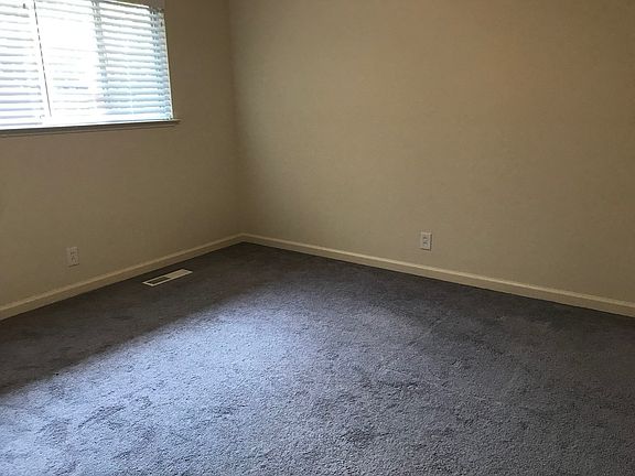 5th image of 2724-2726 Newhall St #2724