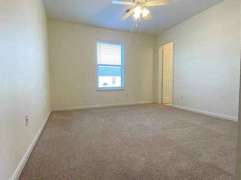 11905 Algonquin Dr #4 — Photo 11