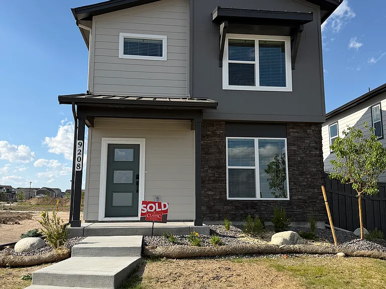 9208 Kurie Mine Ln — Photo 1