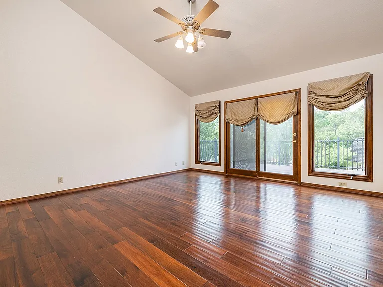 9900 Winding Oak Cir — Photo 23