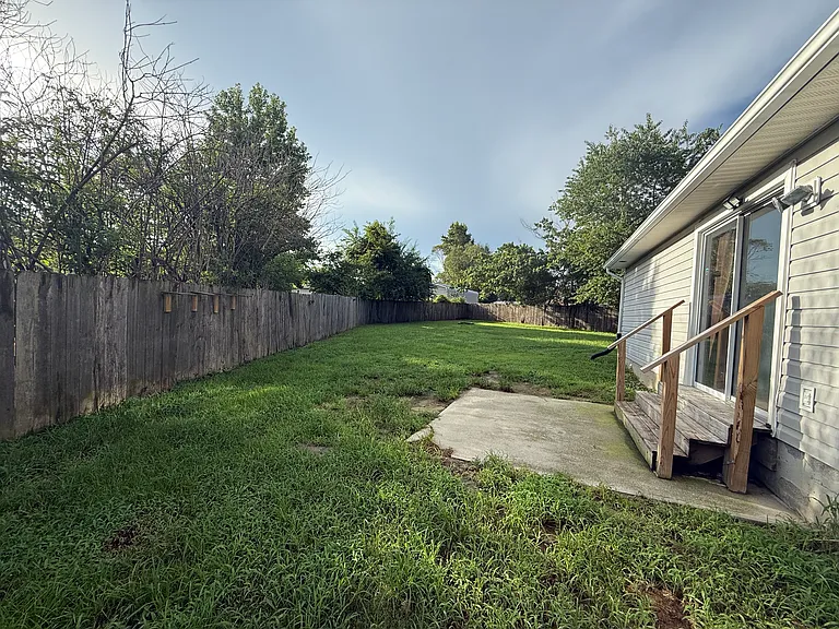 260 Pollard Dr — Photo 12