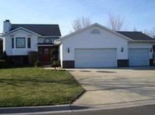 401 Pebble Beach Dr NE, Owatonna, MN 55060