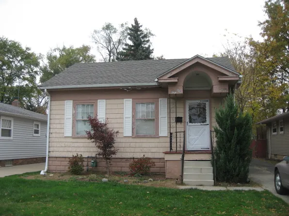 165 W Glendale St, Bedford, OH 44146