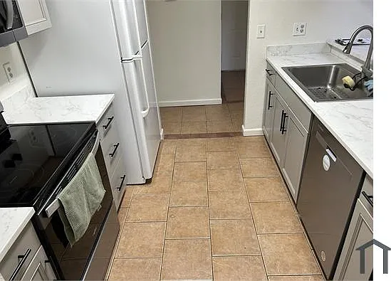2900 Andre Ln #241 — Photo 13