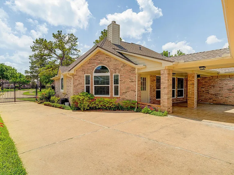 21702 Cayman Point Dr — Photo 41