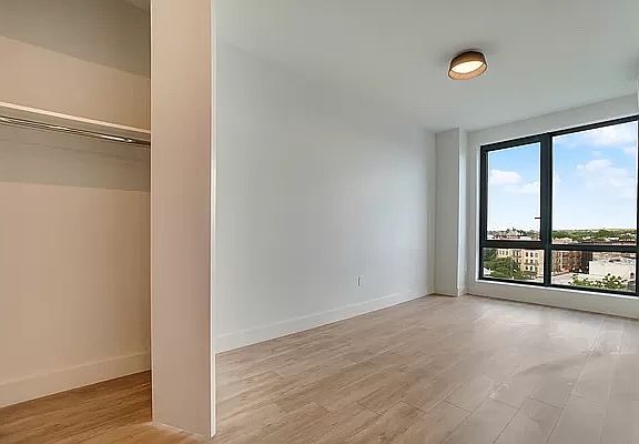 4th image of 11 Herkimer St #6J