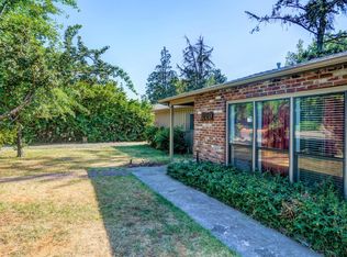 229 N Keene Way Dr, Medford, OR