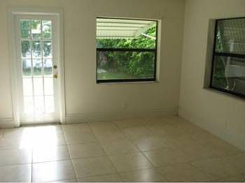 3rd image of 1406 Mira Vista Cir