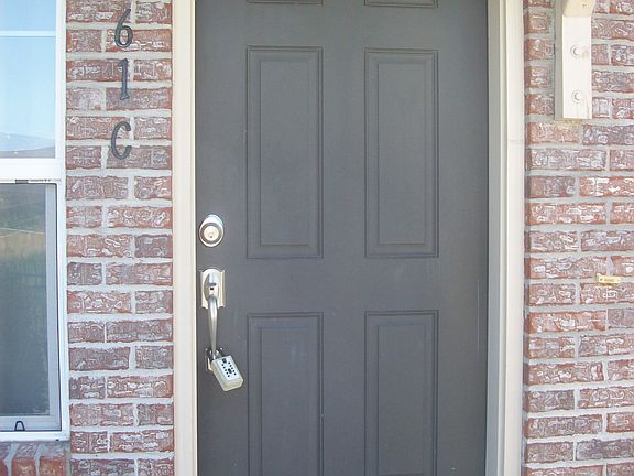 2nd image of 561 N Alton Way #A