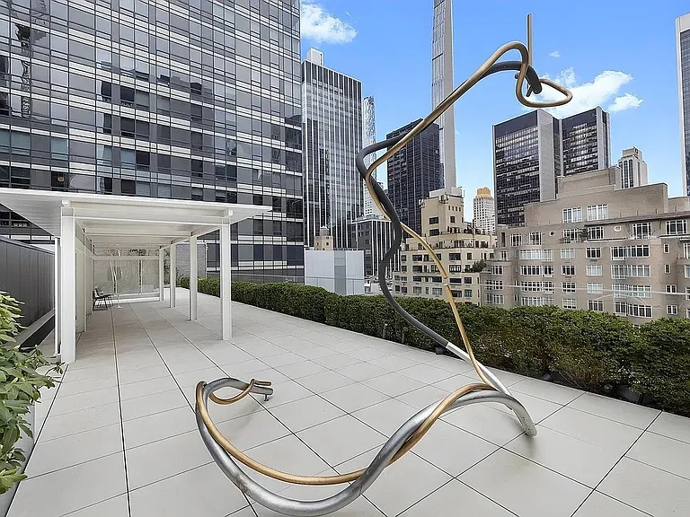 15 W 53rd St #18F — Photo 10