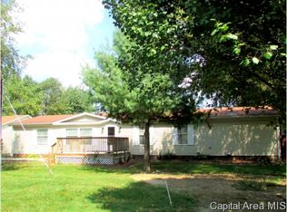 418 W Washington St, Edinburg, IL 62531