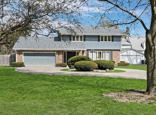 2501 N McAree Rd, Waukegan, IL 60087