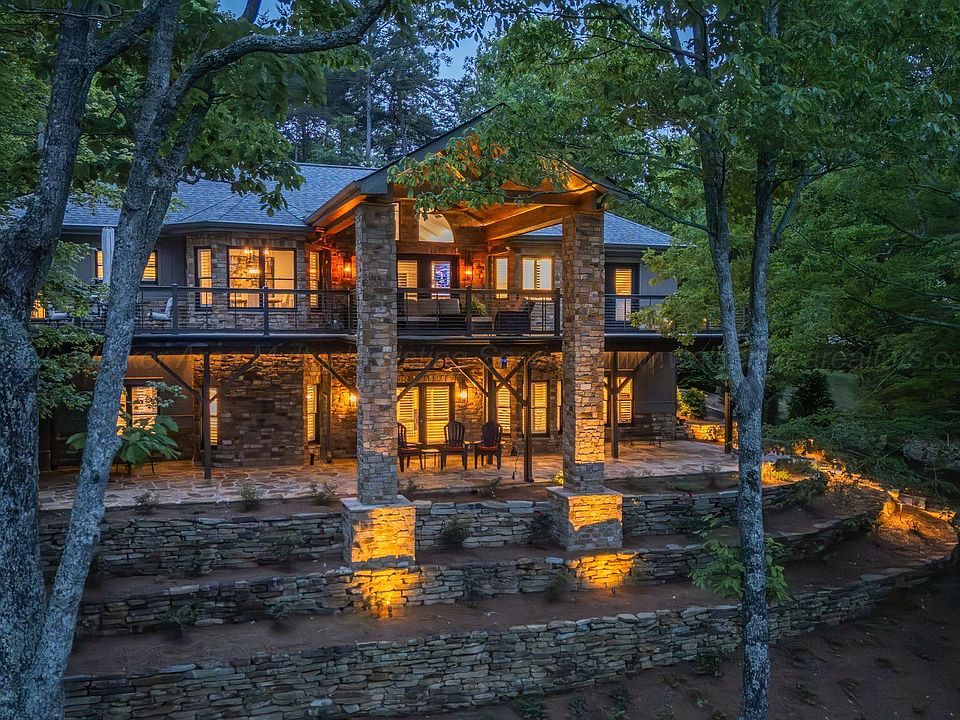 1st image of 591 Lake Pointe Dr