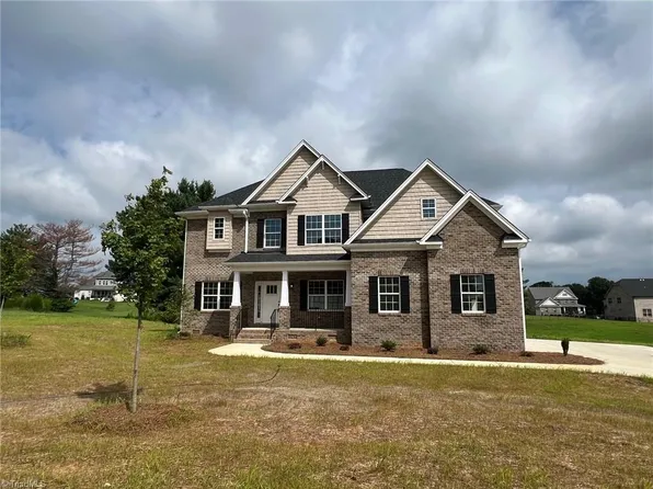 8113 Back 9 Dr #68, Stokesdale, NC 27357