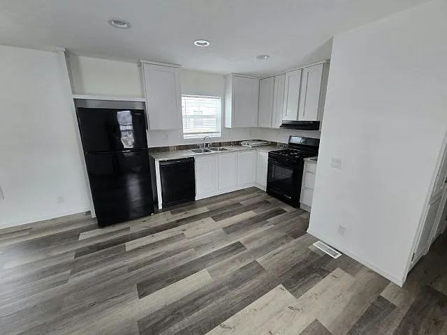 Building Photo - 142 Lynn Ln #55