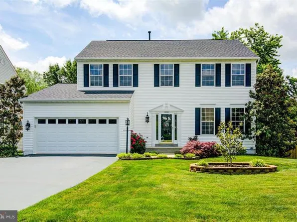 13521 Dodsworth Dr, Bristow, VA 20136