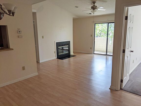 3rd image of 600 Audubon Lake Dr #8-C33