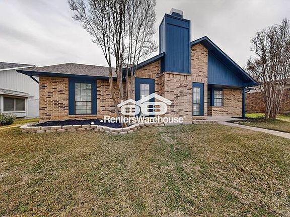 3rd image of 2905 Hamlet Ln