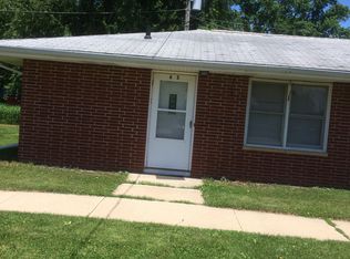 603 7th St APT 6, Elma, IA 50628