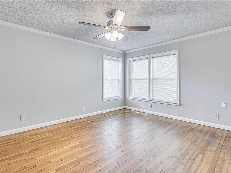6046 Hugo Dr — Photo 19