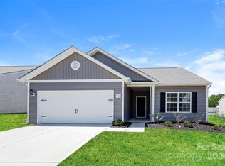 7323 Amberly Hills Rd, Charlotte, NC 28215