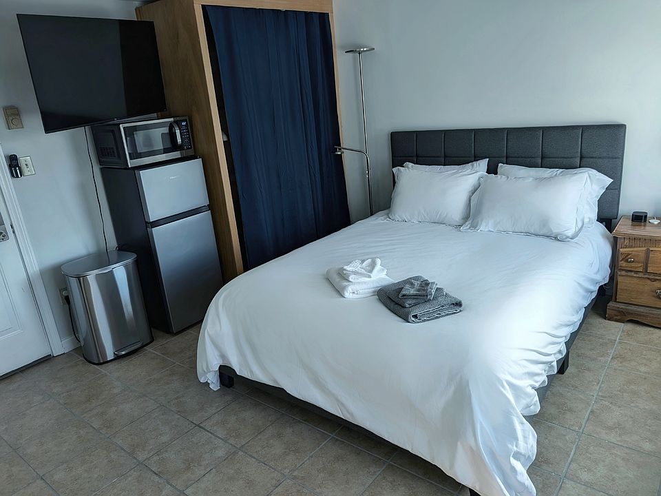 1st image of 14 Purtill Ave #16