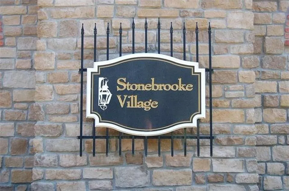 5216 Stone Village Cir NW photo 1