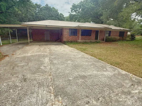 41 Rabon Dr, Ashford, AL 36312