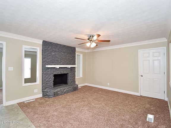 3rd image of 10404 Villa Dr