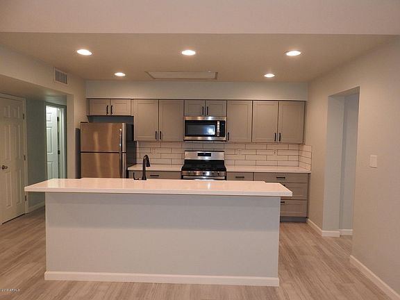 2nd image of 10602 W Sun City Blvd
