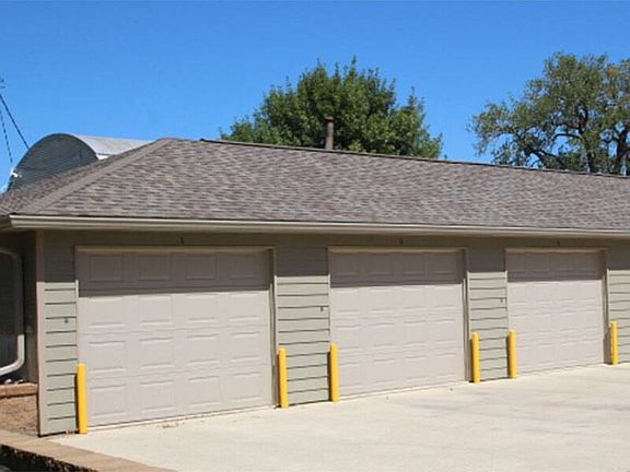 5th image of 1811 E Elm St APT 2