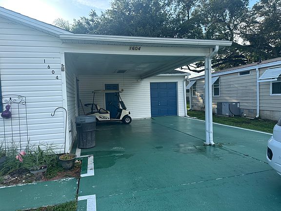 2nd image of 1604 Pinehurst Dr