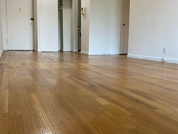 3rd image of 244 E 60th St APT 5B