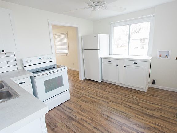 5th image of 17 Prince Albert Blvd