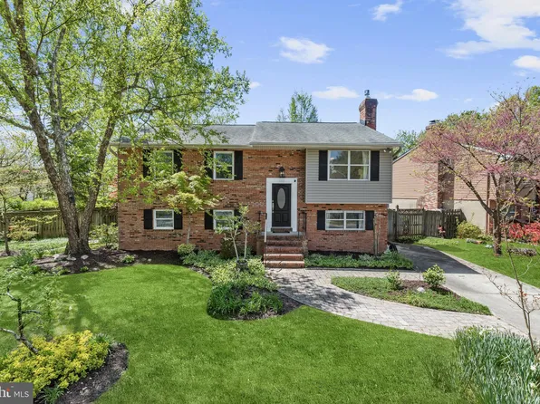 2301 Fairhaven Ln, Crofton, MD 21114