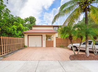 10725 SW 147th Pl, Miami, FL 33196