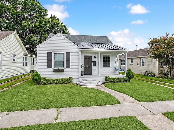 2nd image of 811 Weiblen Pl