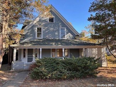 21 Bay Avenue, East Quogue, NY, 11942